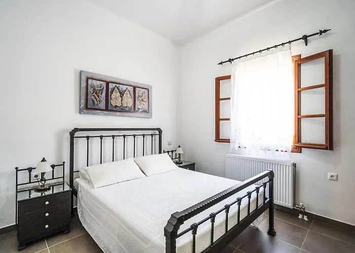 Elaida Apartments