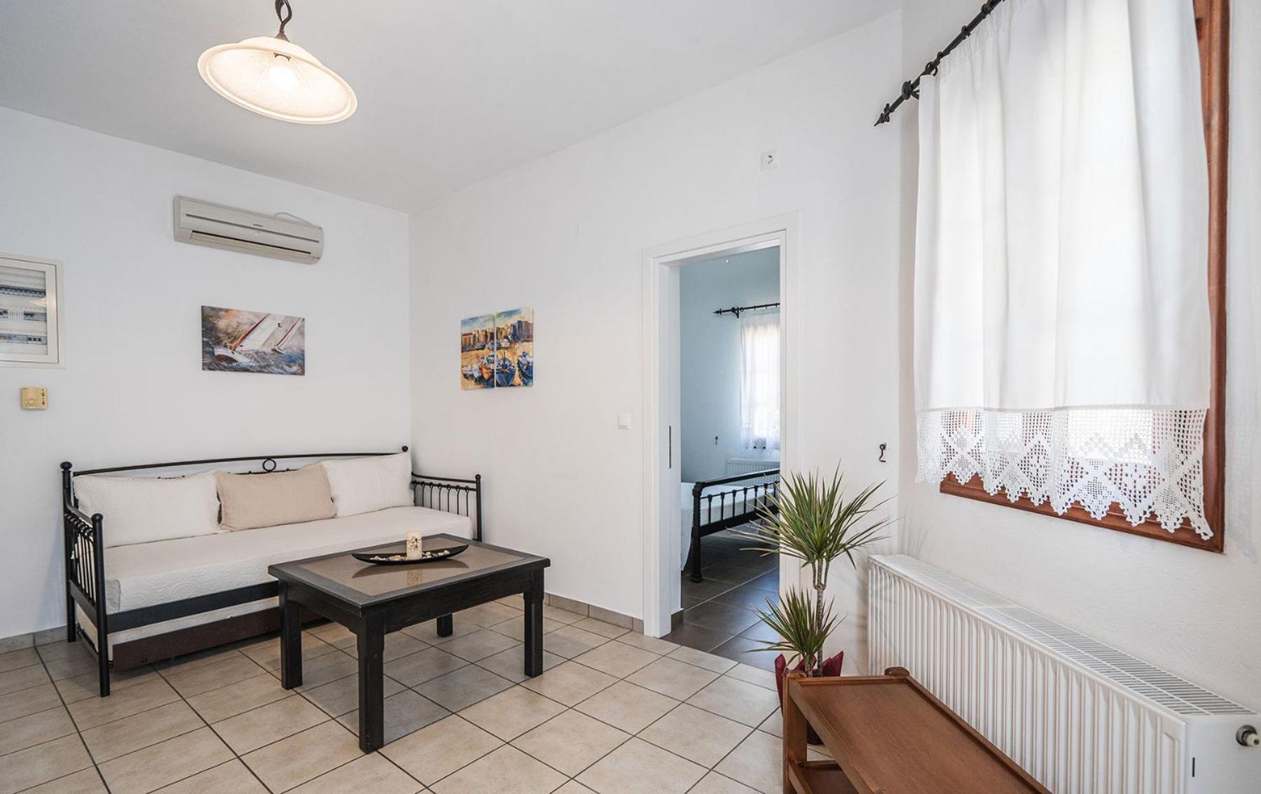 Elaida Apartment